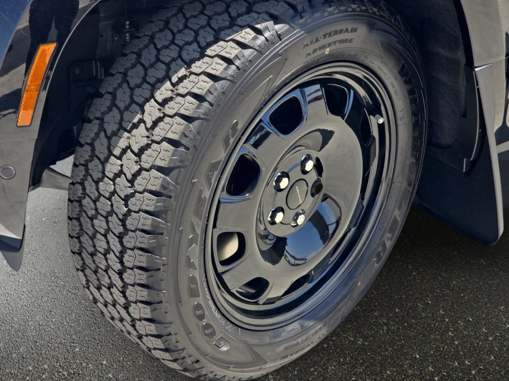 New 2026 Land Rover Defender 110 Trophy Edition AWD/4WD image 34