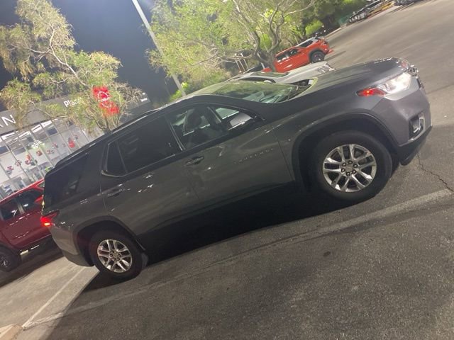 Used 2018 Chevrolet Traverse LT image 3
