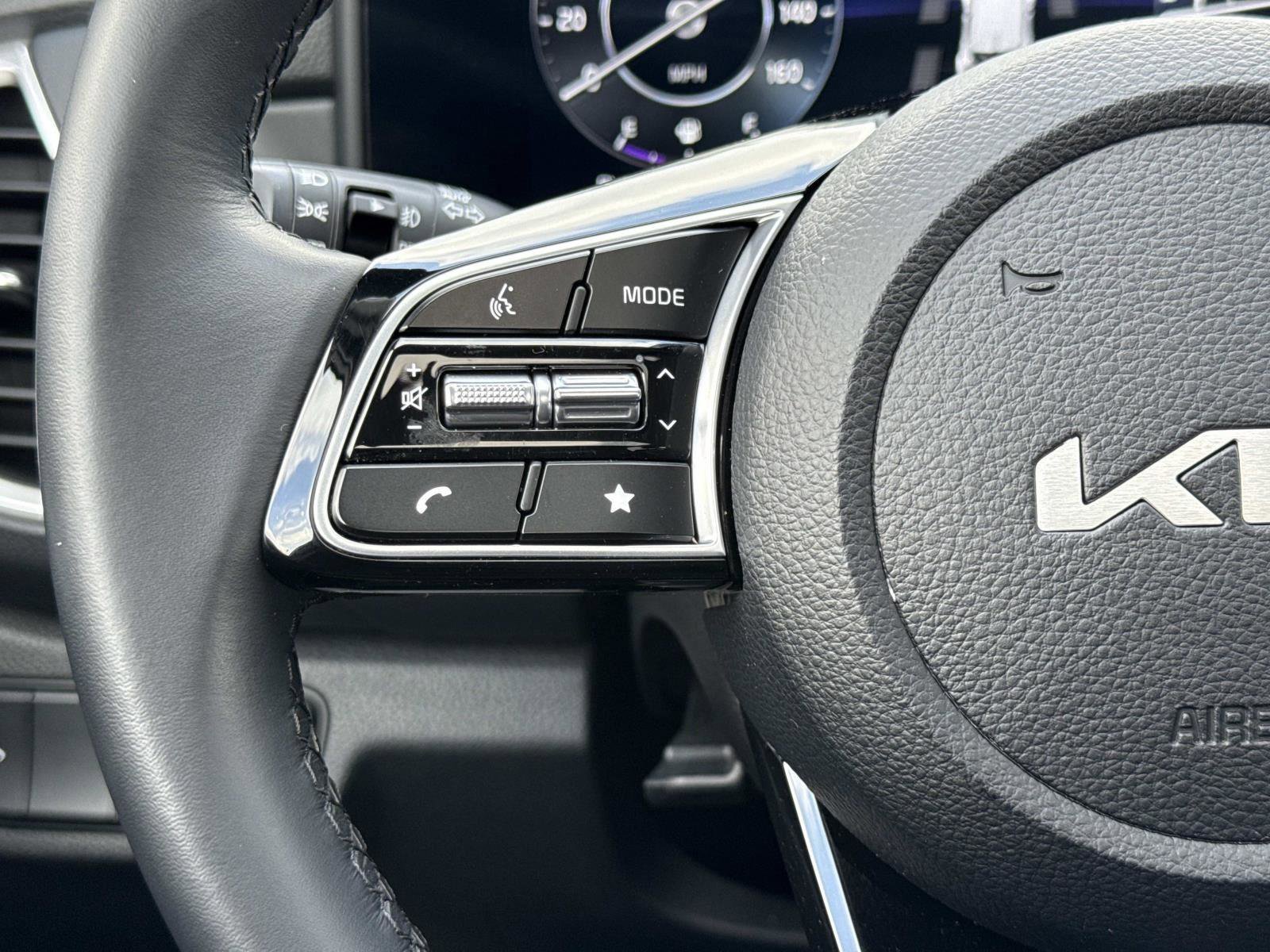 Used 2024 Kia Seltos EX image 9