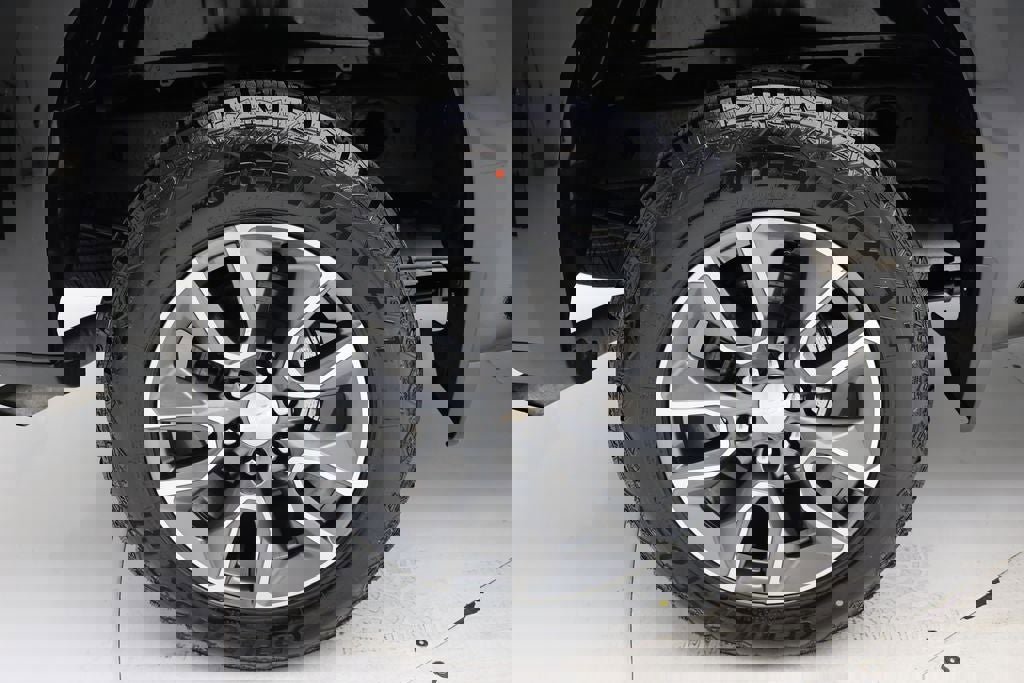 Used 2023 Chevrolet Silverado 1500 LT image 10