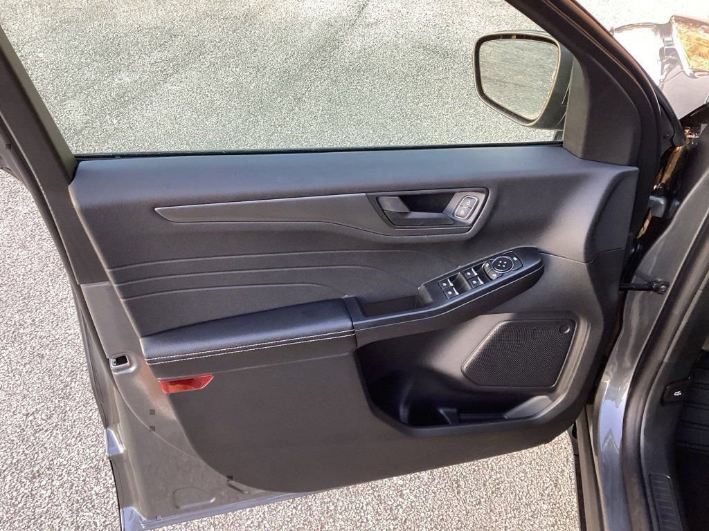 New 2026 Ford Escape Active w/ Tech Pack #1 FWD image 22