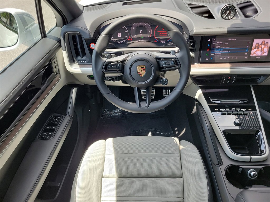New 2025 Porsche Cayenne S image 22