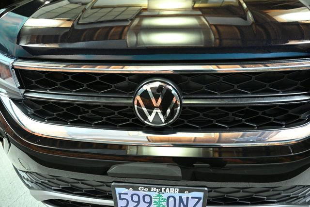 Used 2024 Volkswagen Taos SE image 19