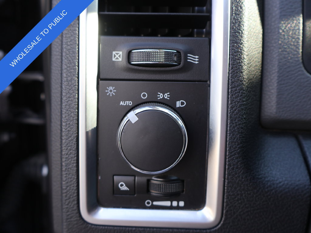 Used 2016 RAM 1500 Classic SLT AWD/4WD image 30