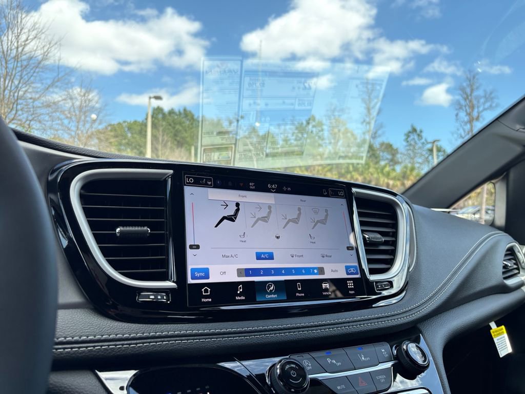 New 2026 Chrysler Pacifica Select image 26