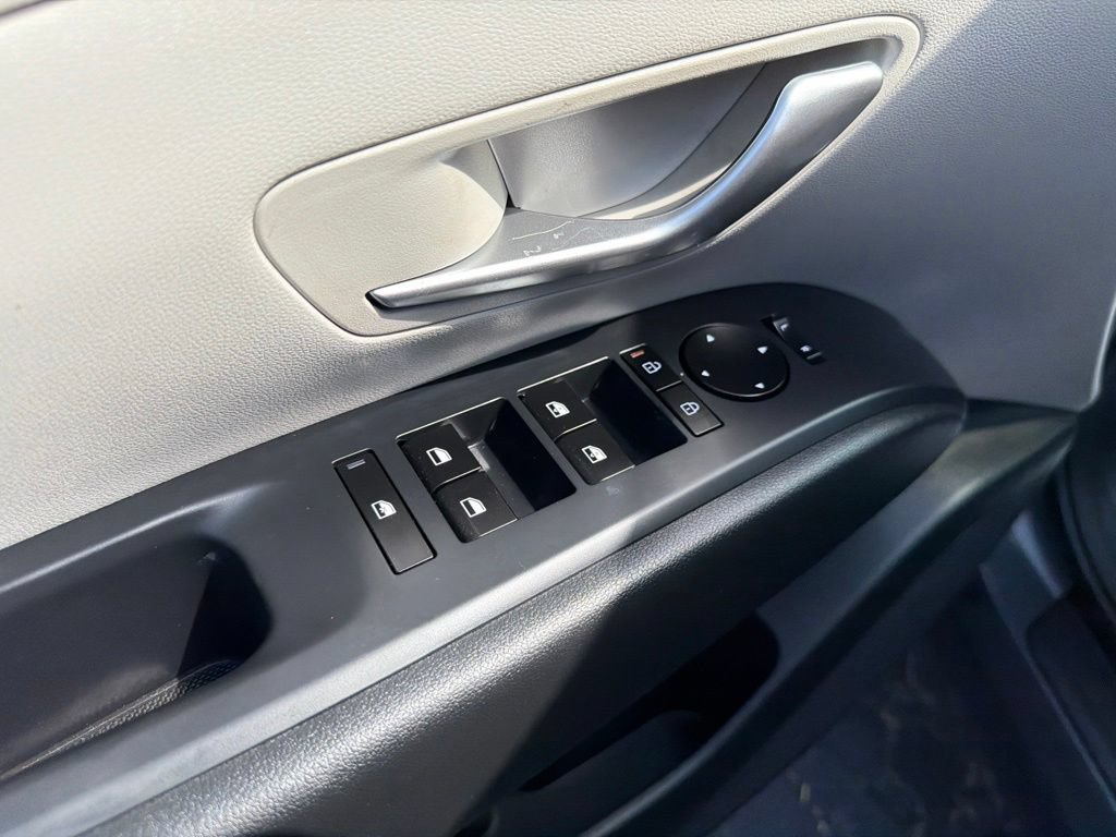 Used 2025 Hyundai Tucson SEL FWD image 13