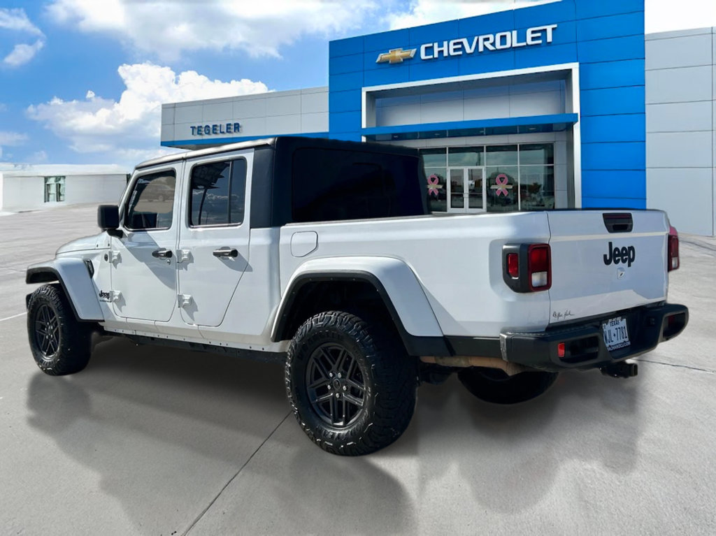 Used 2024 Jeep Gladiator Sport AWD/4WD image 7