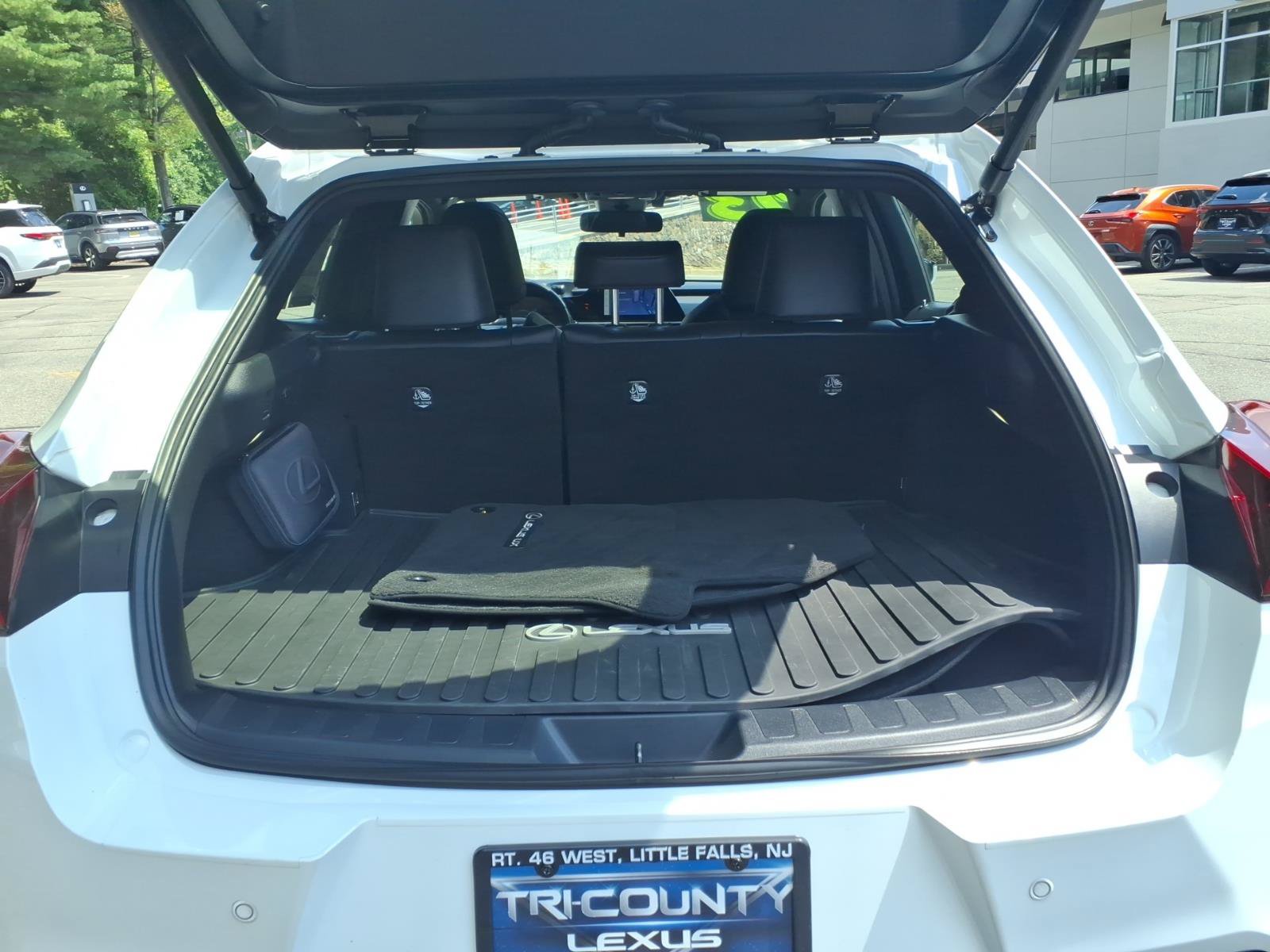 Certified 2023 Lexus UX 250h F Sport w/ Accessory Package (Z2) AWD/4WD image 17