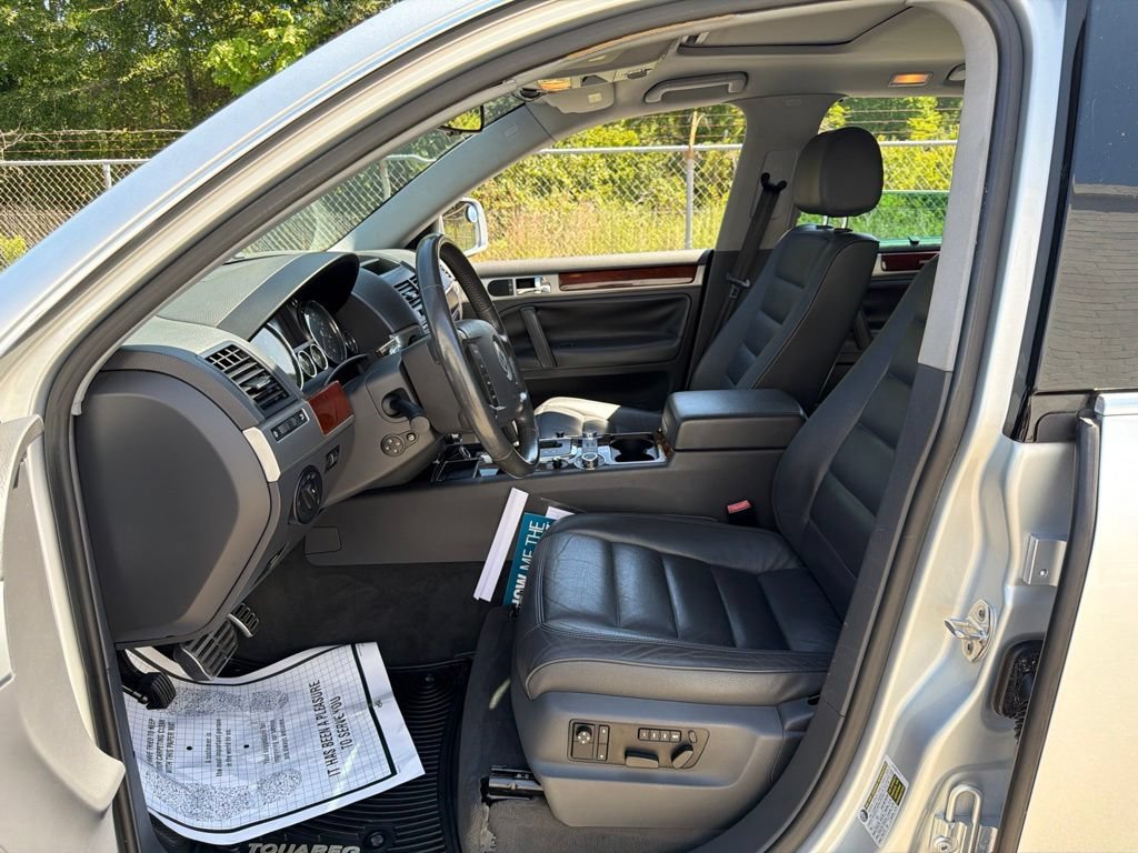 Used 2006 Volkswagen Touareg V10 TDI AWD/4WD image 23