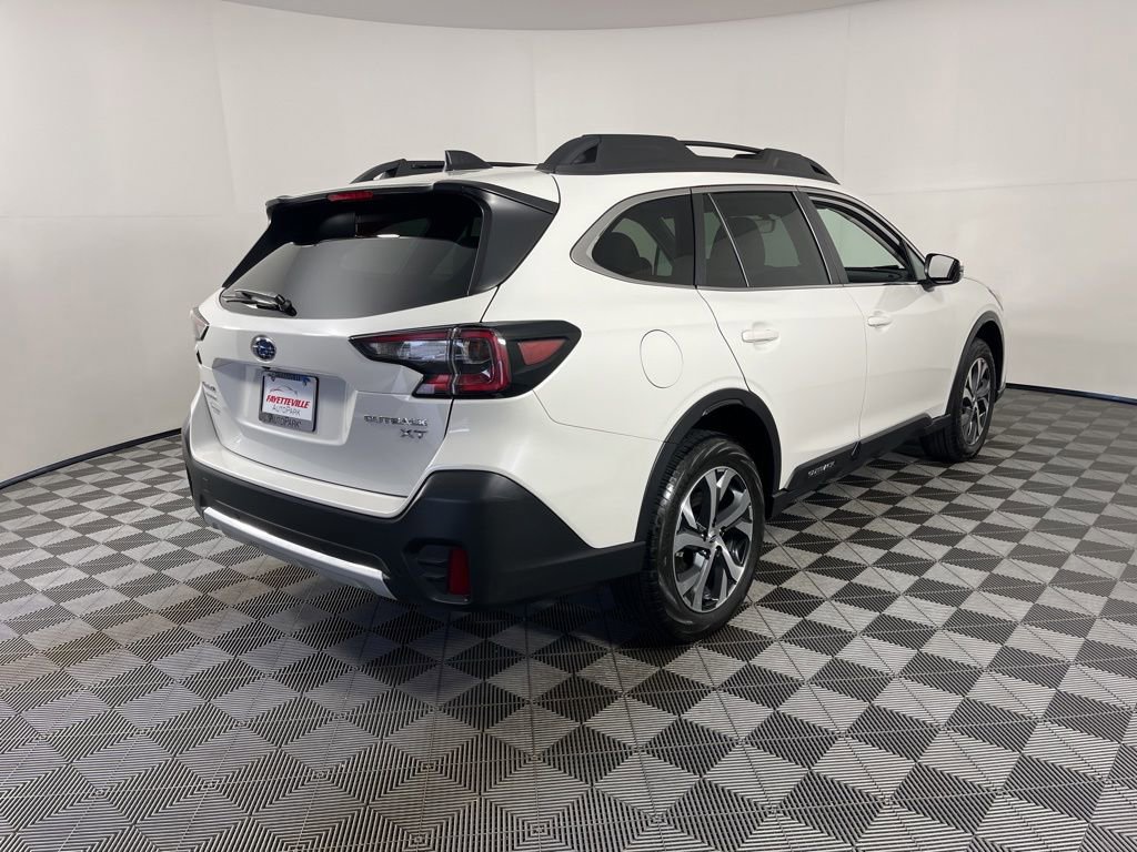 Used 2022 Subaru Outback Limited XT AWD/4WD image 16