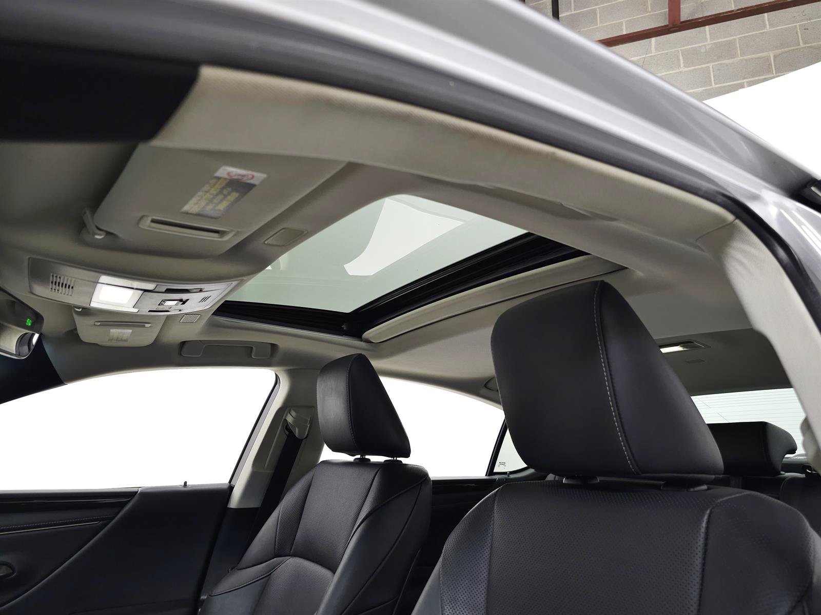 Certified 2021 Lexus ES 250 w/ Premium Package AWD/4WD image 17