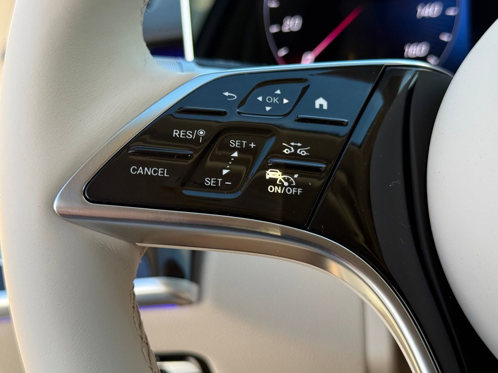 New 2026 Mercedes-Benz S 580e 4MATIC Sedan image 23