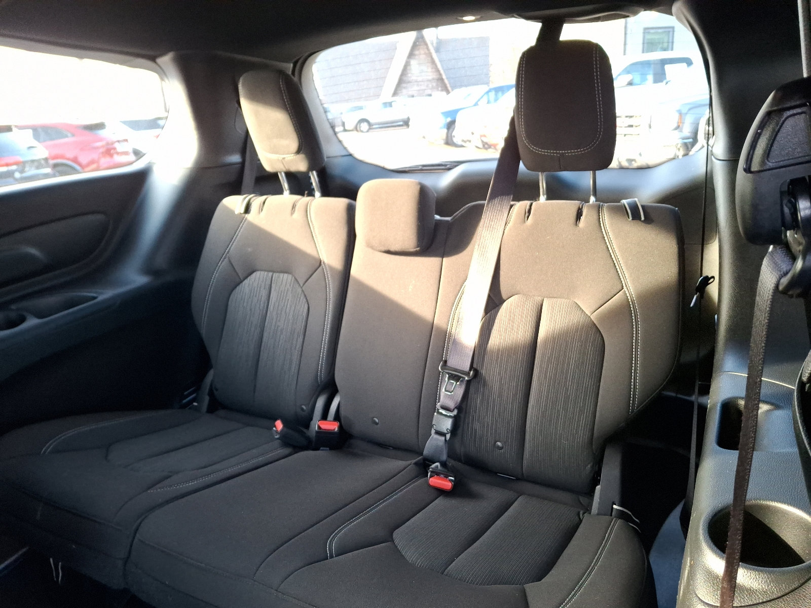 Used 2021 Chrysler Pacifica Touring w/ S Appearance Package image 10