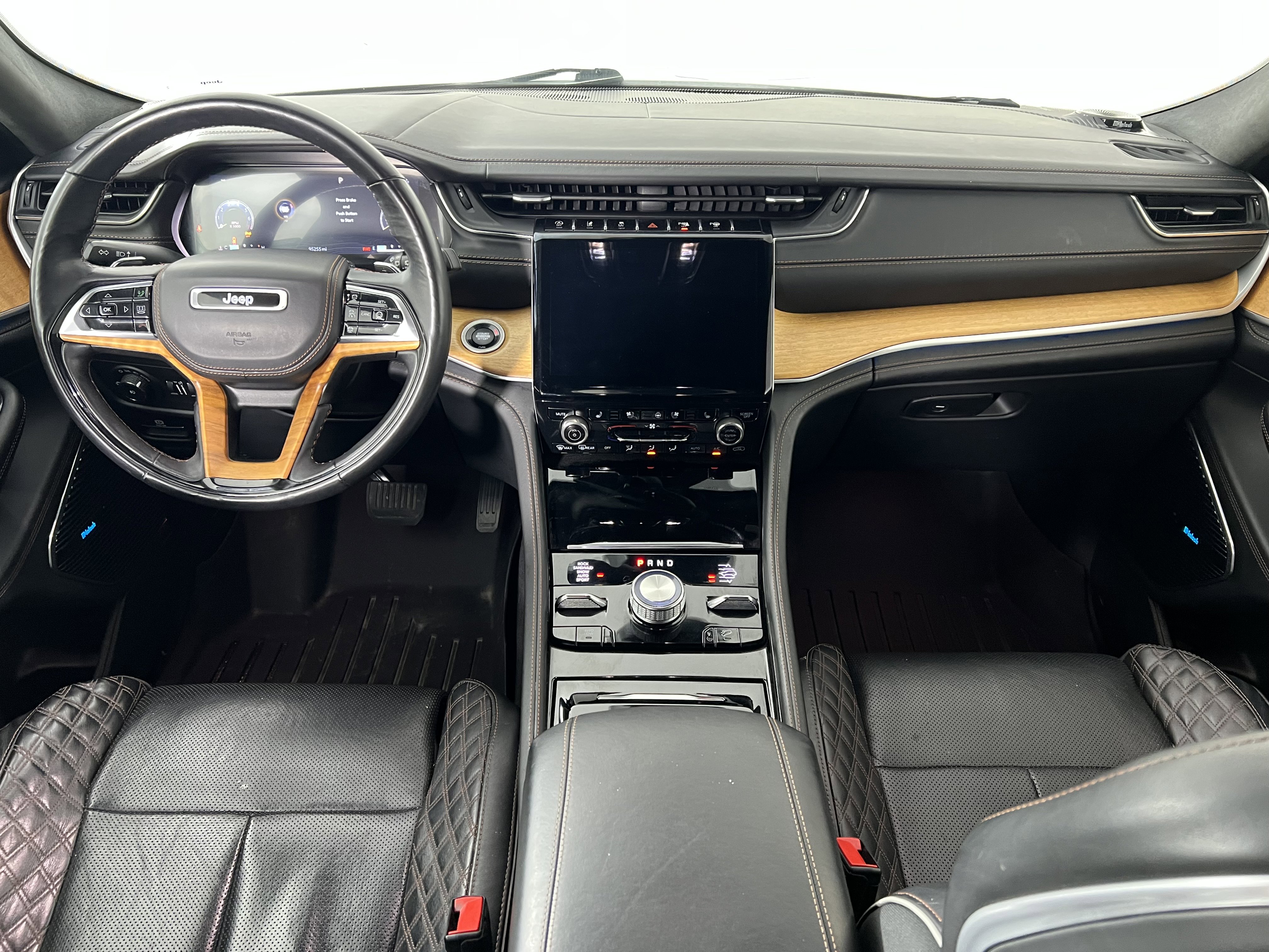 Used 2021 Jeep Grand Cherokee L Summit image 24