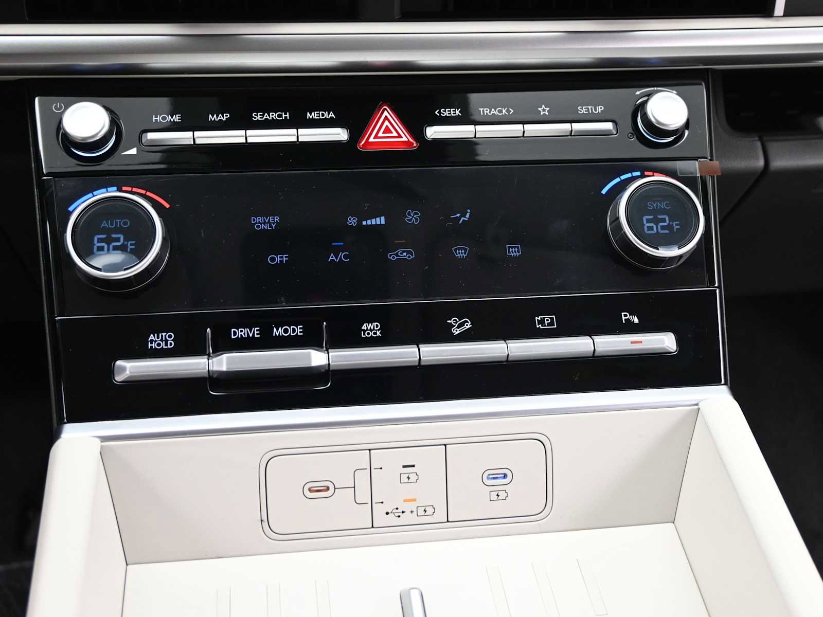 New 2026 Hyundai Santa Fe SE image 18