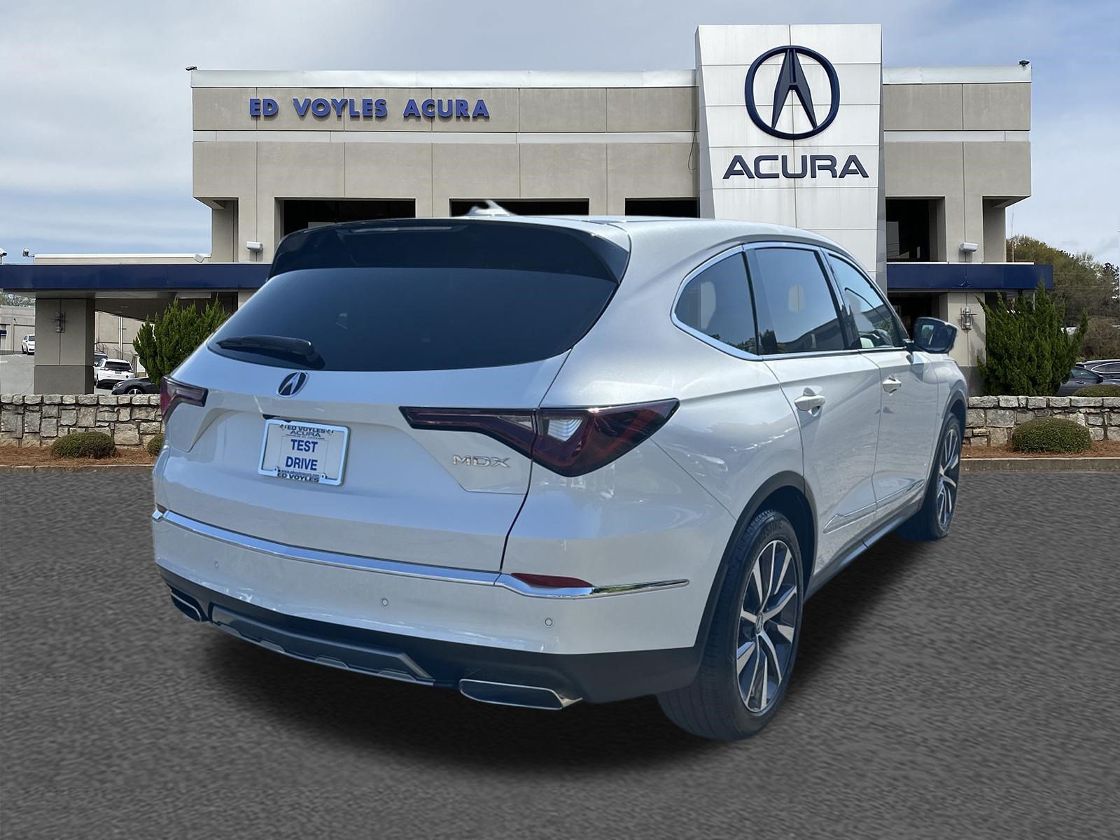 Certified 2026 Acura MDX w/ Technology Package FWD image 5