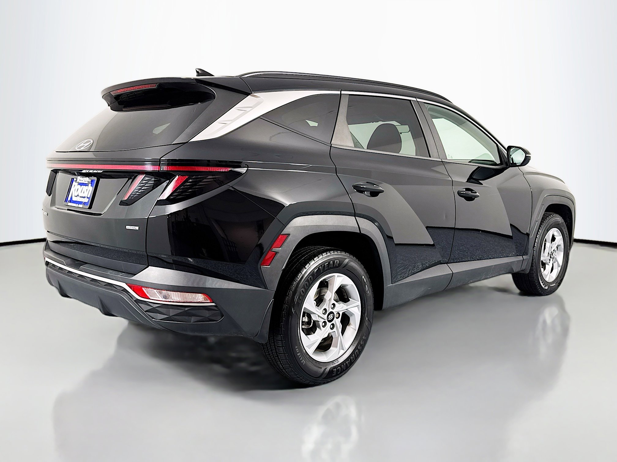 Used 2022 Hyundai Tucson SEL w/ Winter Package AWD/4WD image 5