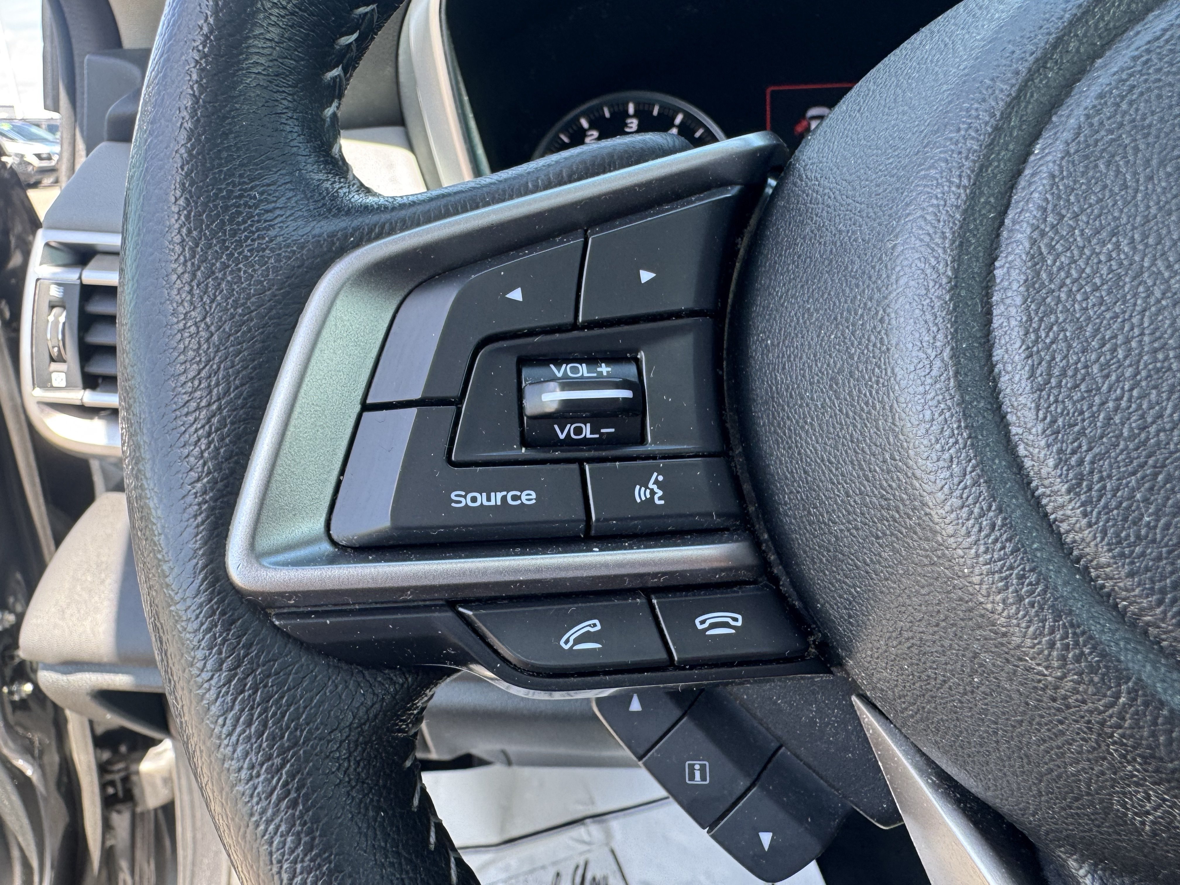 Used 2022 Subaru Outback Limited AWD/4WD image 18