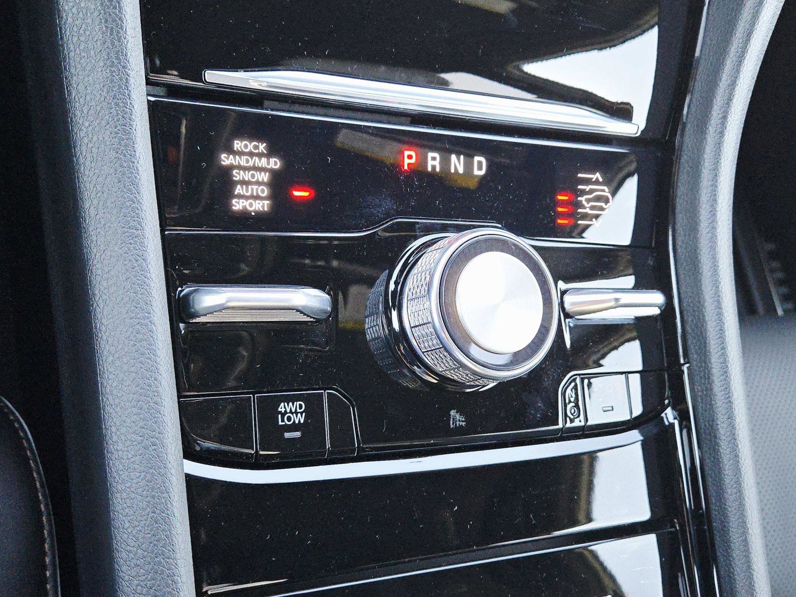 New 2025 Jeep Grand Cherokee Summit image 27