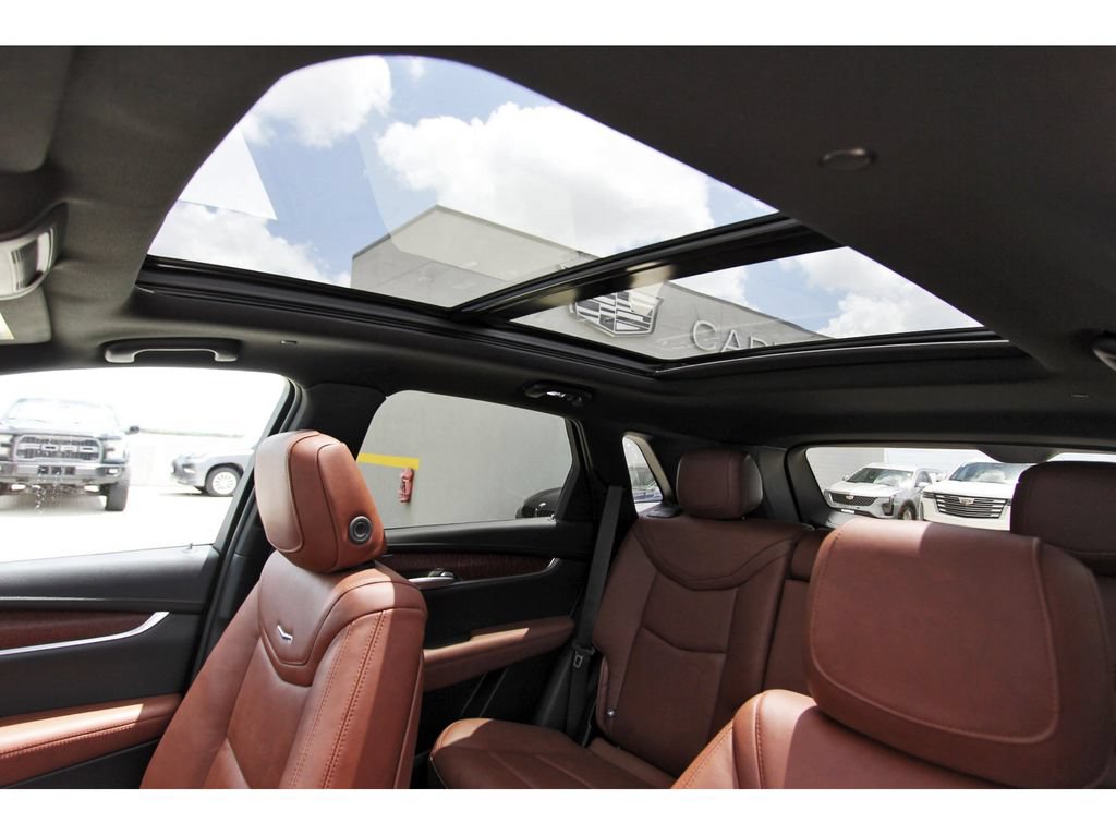 New 2026 Cadillac XT5 Premium Luxury w/ Driver Assist Package FWD image 24
