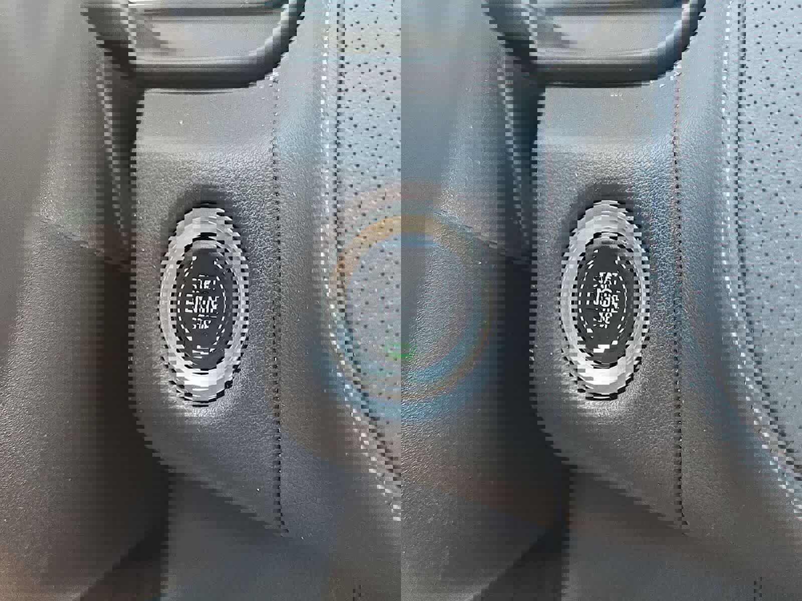 Used 2022 GMC Yukon XL SLT w/ SLT Premium Package AWD/4WD image 27