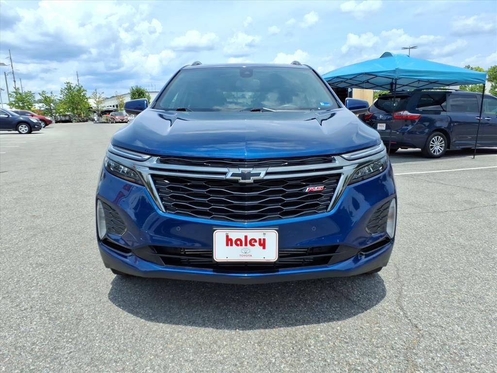 Used 2022 Chevrolet Equinox RS w/ LPO, Floor Liner Package FWD image 10