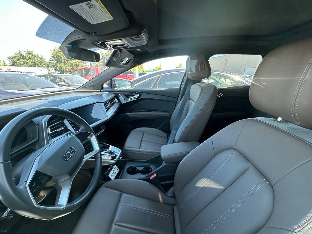 Used 2023 Audi Q4 e-tron Prestige AWD/4WD image 7