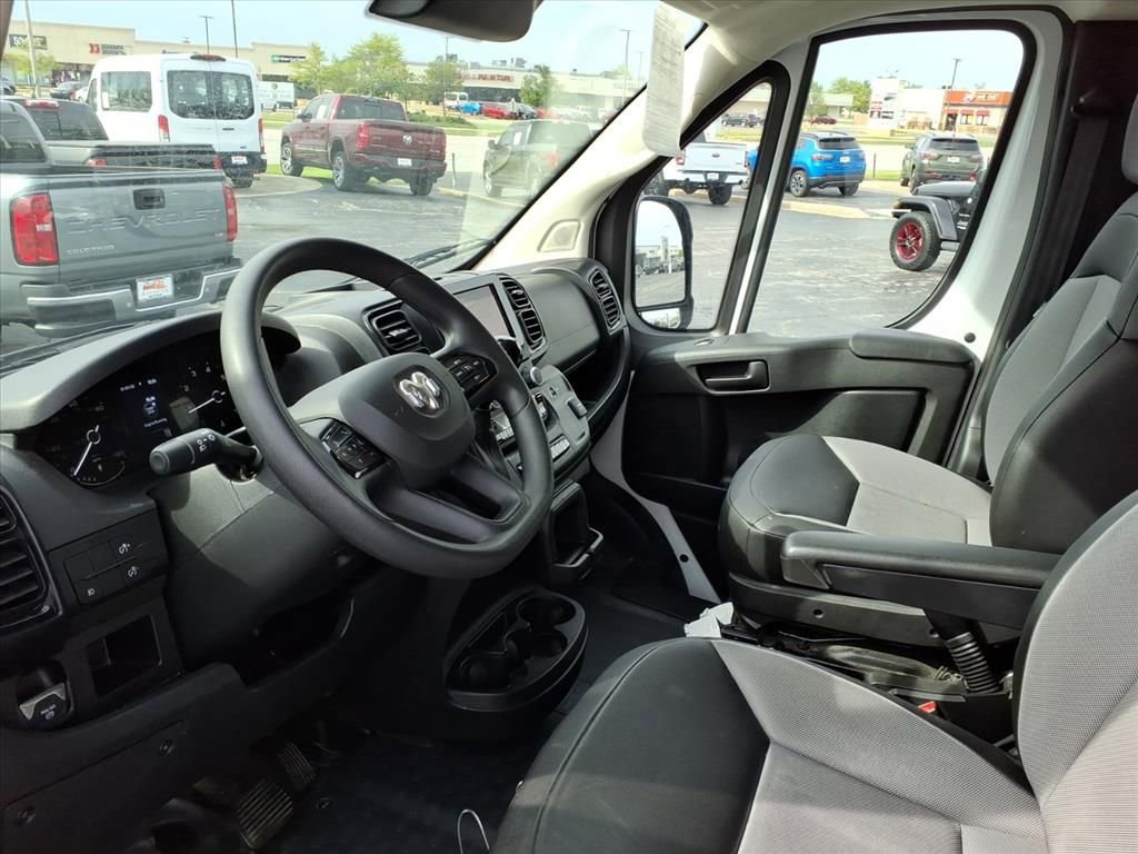 Used 2025 RAM ProMaster 2500 w/ Convenience Group FWD image 7