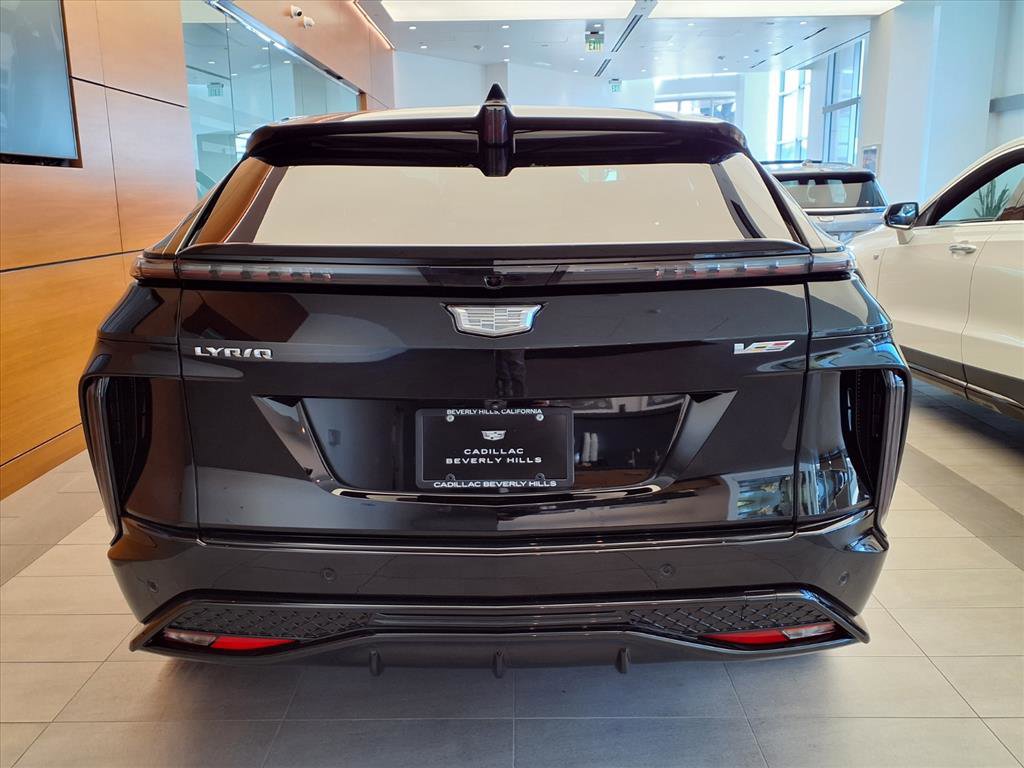 New 2026 Cadillac Lyriq V image 8