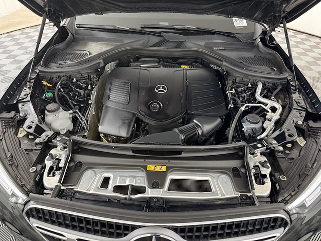 Used 2025 Mercedes-Benz GLC 350e 4MATIC image 29