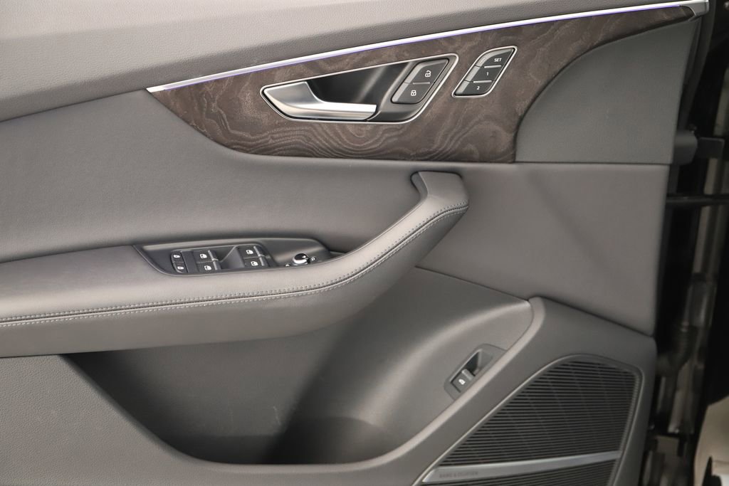 Certified 2023 Audi Q7 3.0T Prestige w/ Prestige Package AWD/4WD image 21