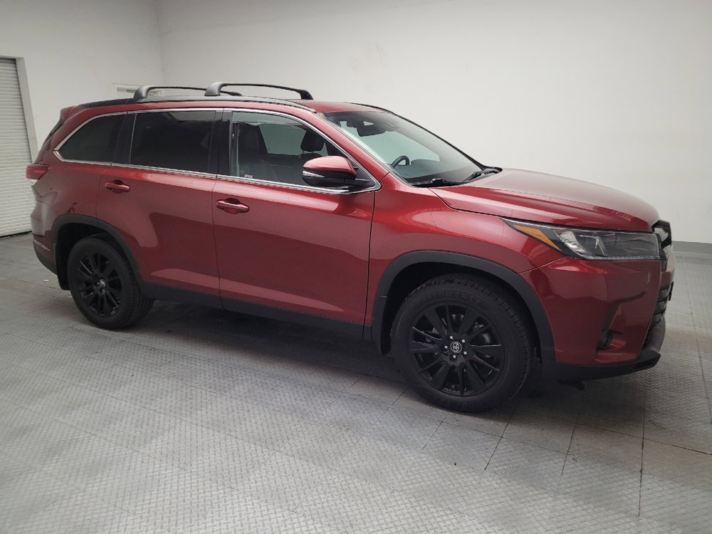 Used 2019 Toyota Highlander SE AWD/4WD image 11