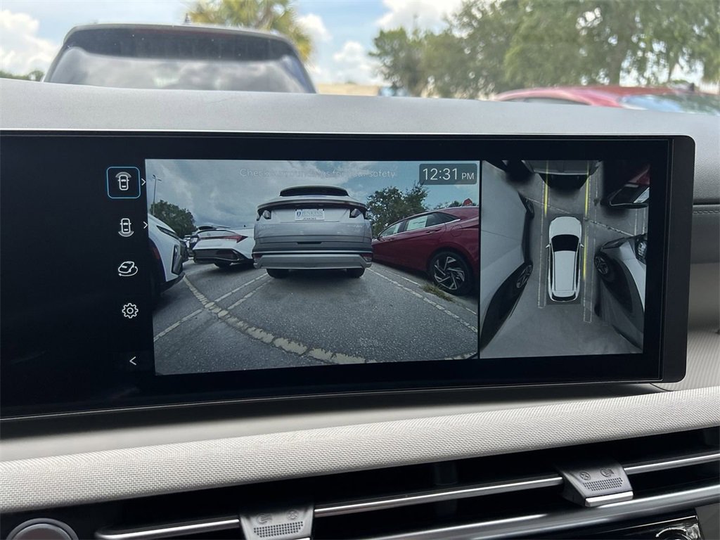 New 2025 Hyundai Tucson Limited image 7