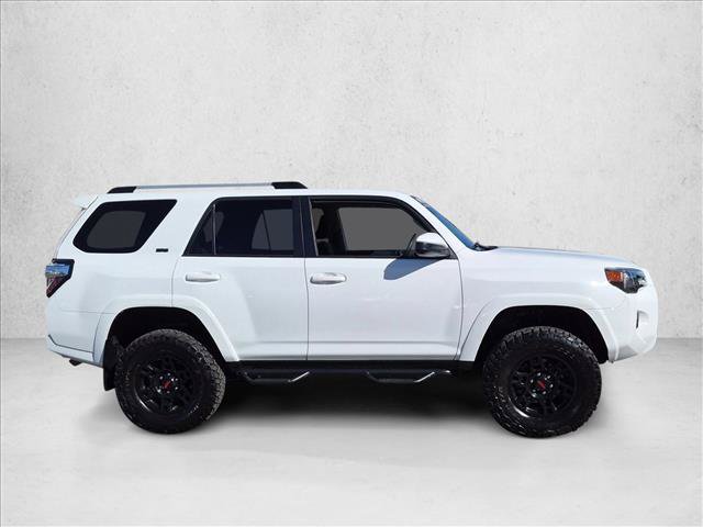 Used 2024 Toyota 4Runner SR5 AWD/4WD image 4
