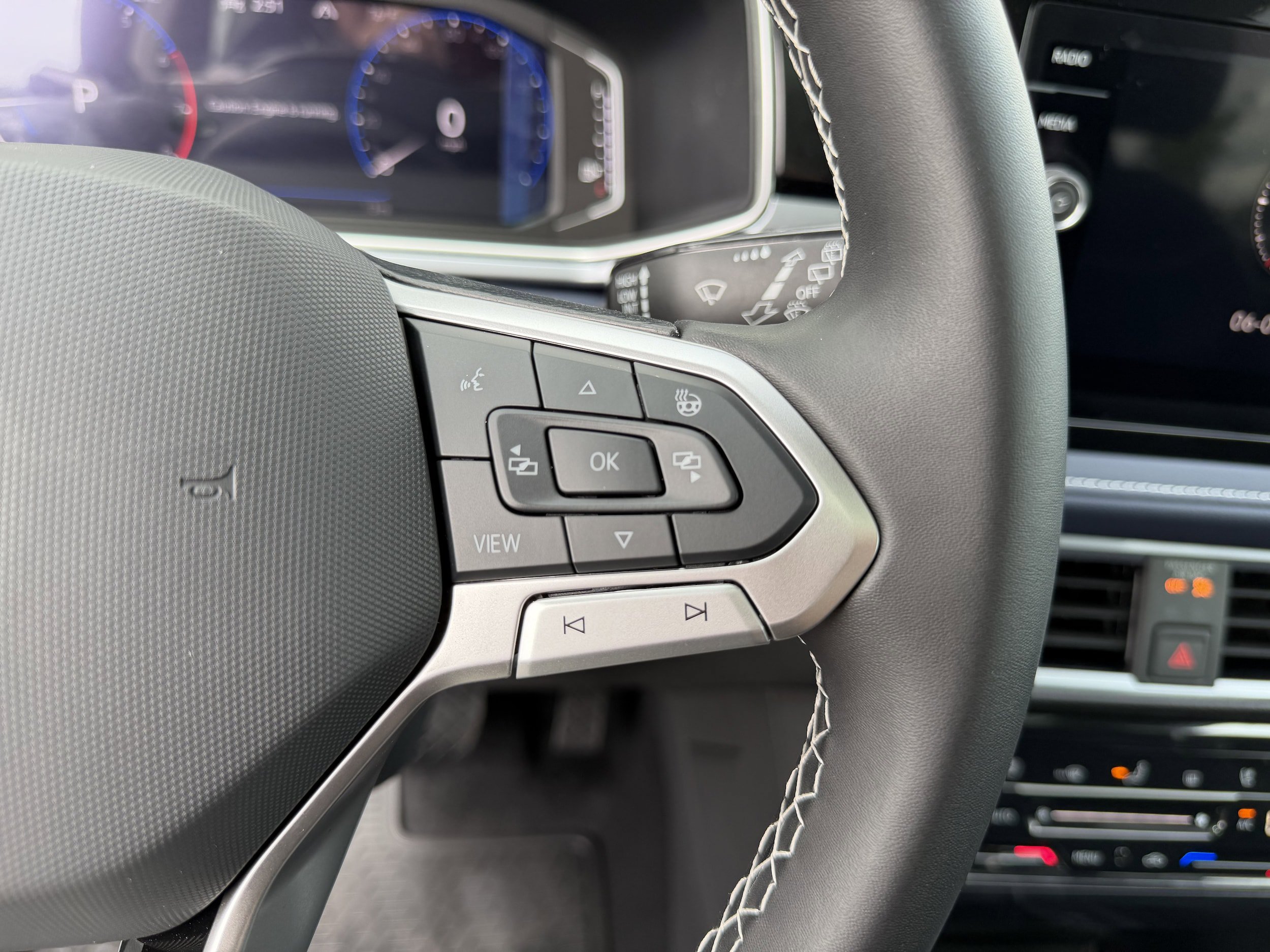 New 2026 Volkswagen Taos SEL AWD/4WD image 18