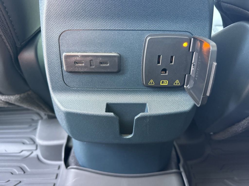 New 2026 Ford Maverick Lariat w/ Black Appearance Package image 18