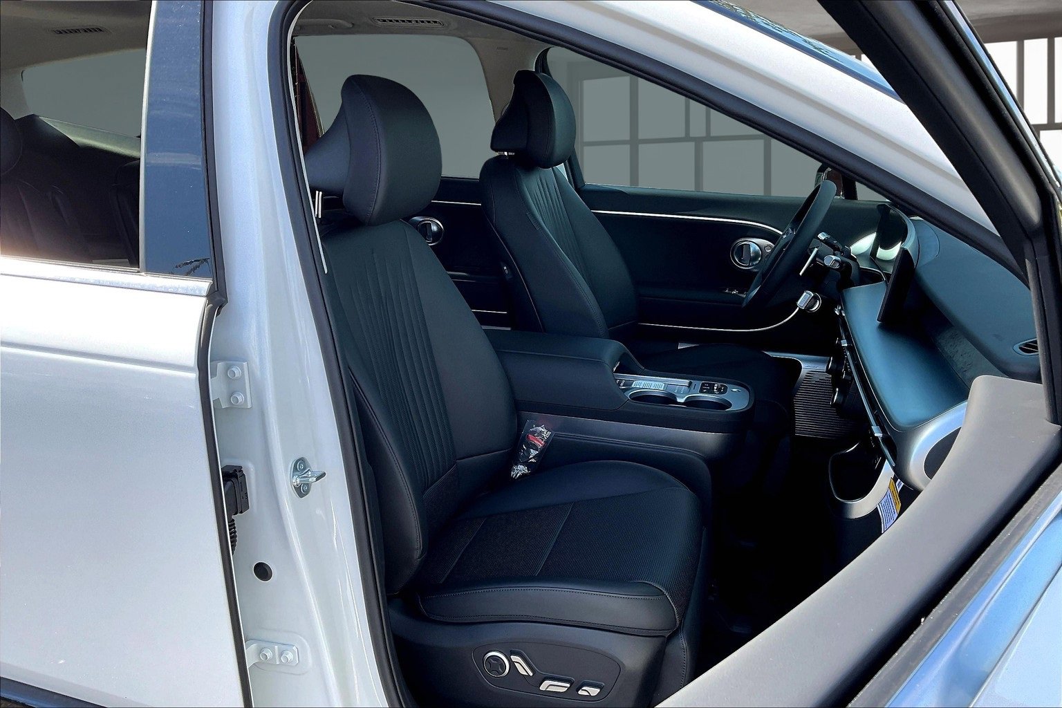 New 2026 Hyundai Ioniq 9 Calligraphy image 11