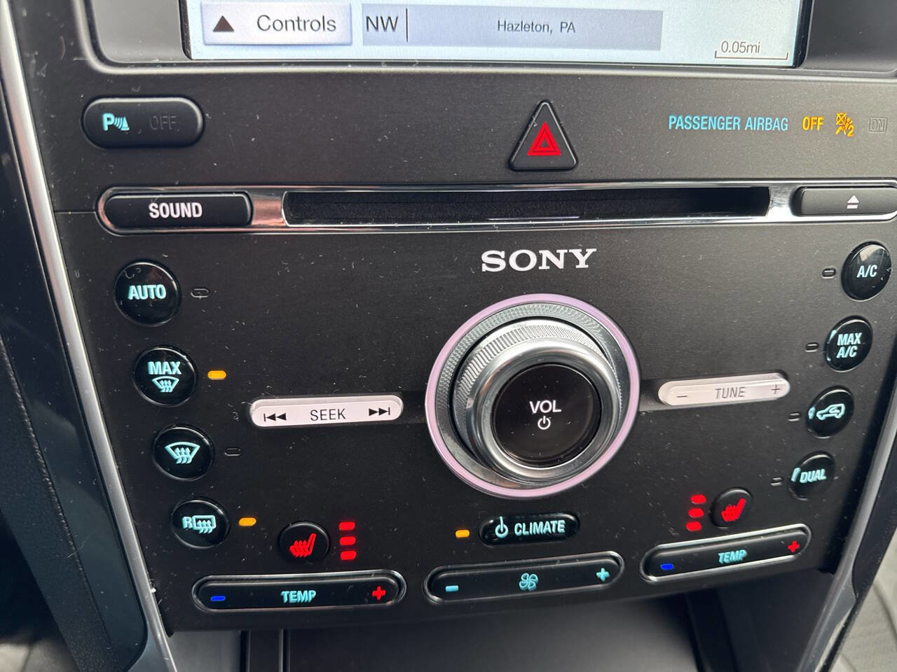 Used 2017 Ford Explorer Sport image 33