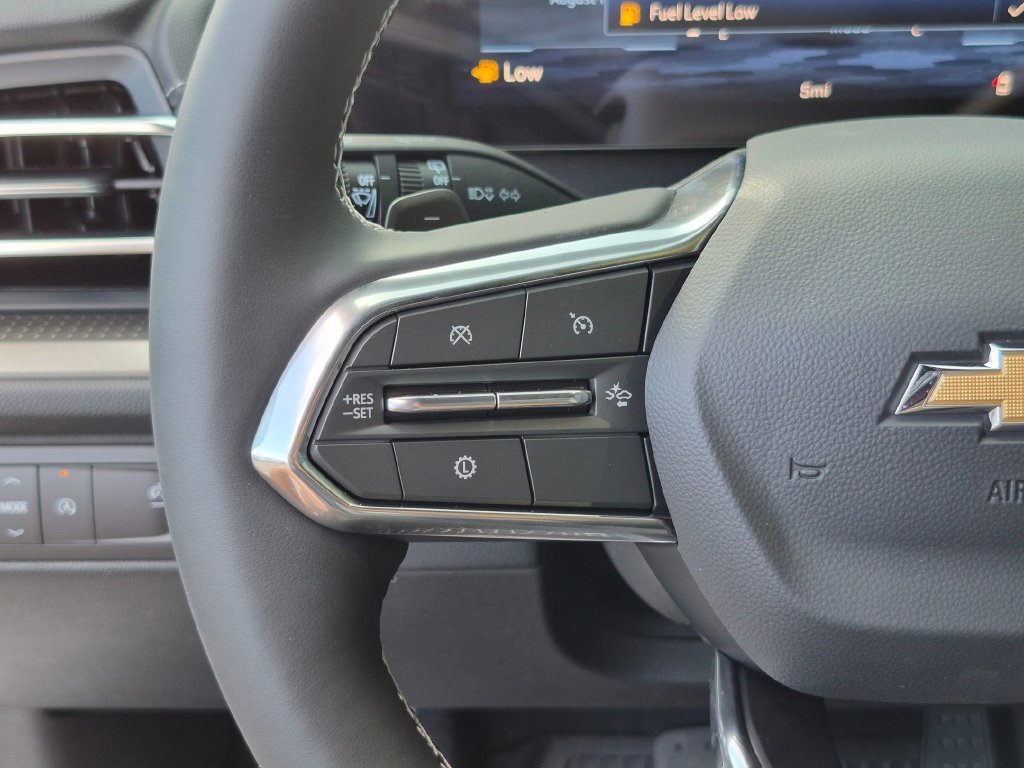 New 2026 Chevrolet Traverse LT w/ LPO, Floor Liner Package FWD image 18