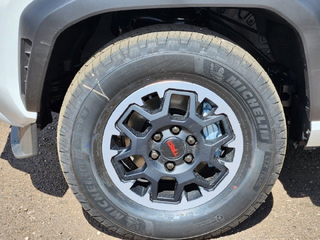 New 2026 Toyota 4Runner TRD Off-Road Premium AWD/4WD image 9
