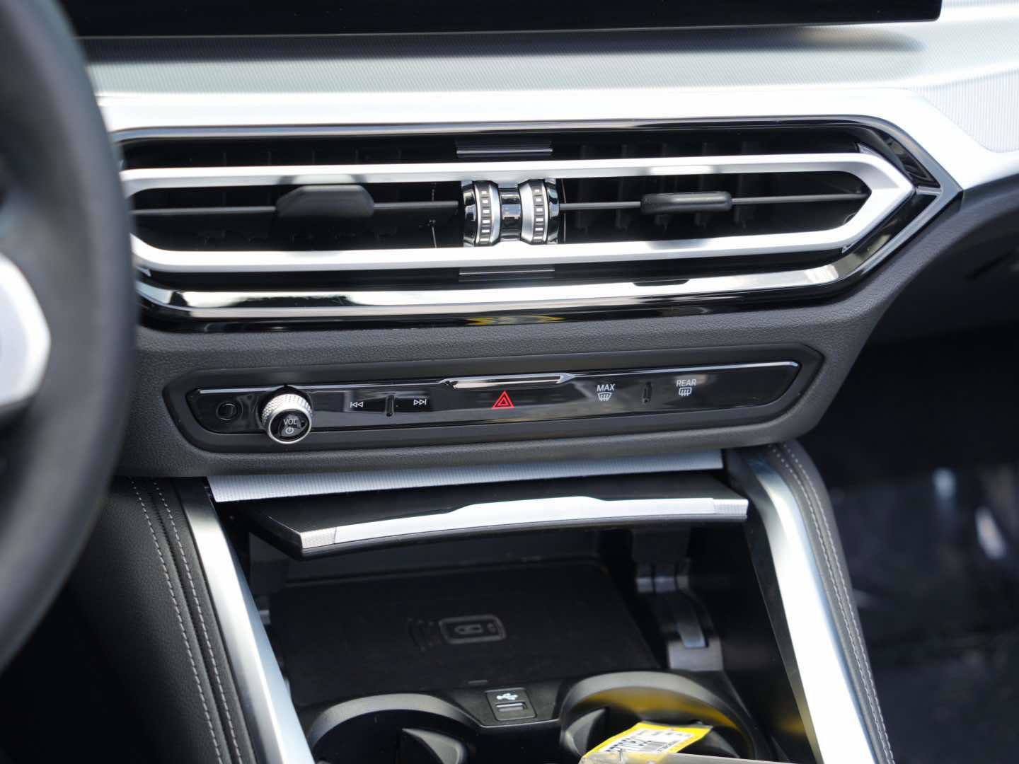 Certified 2024 BMW M440i Convertible w/ Premium Package RWD image 11