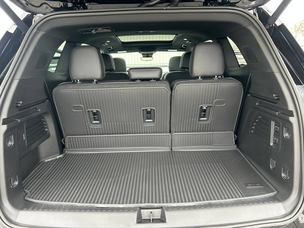 New 2026 GMC Acadia Denali w/ Super Cruise Package AWD/4WD image 43
