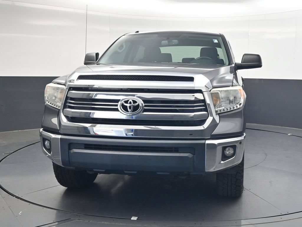 Used 2017 Toyota Tundra SR5 w/ TRD Off Road Package AWD/4WD image 13