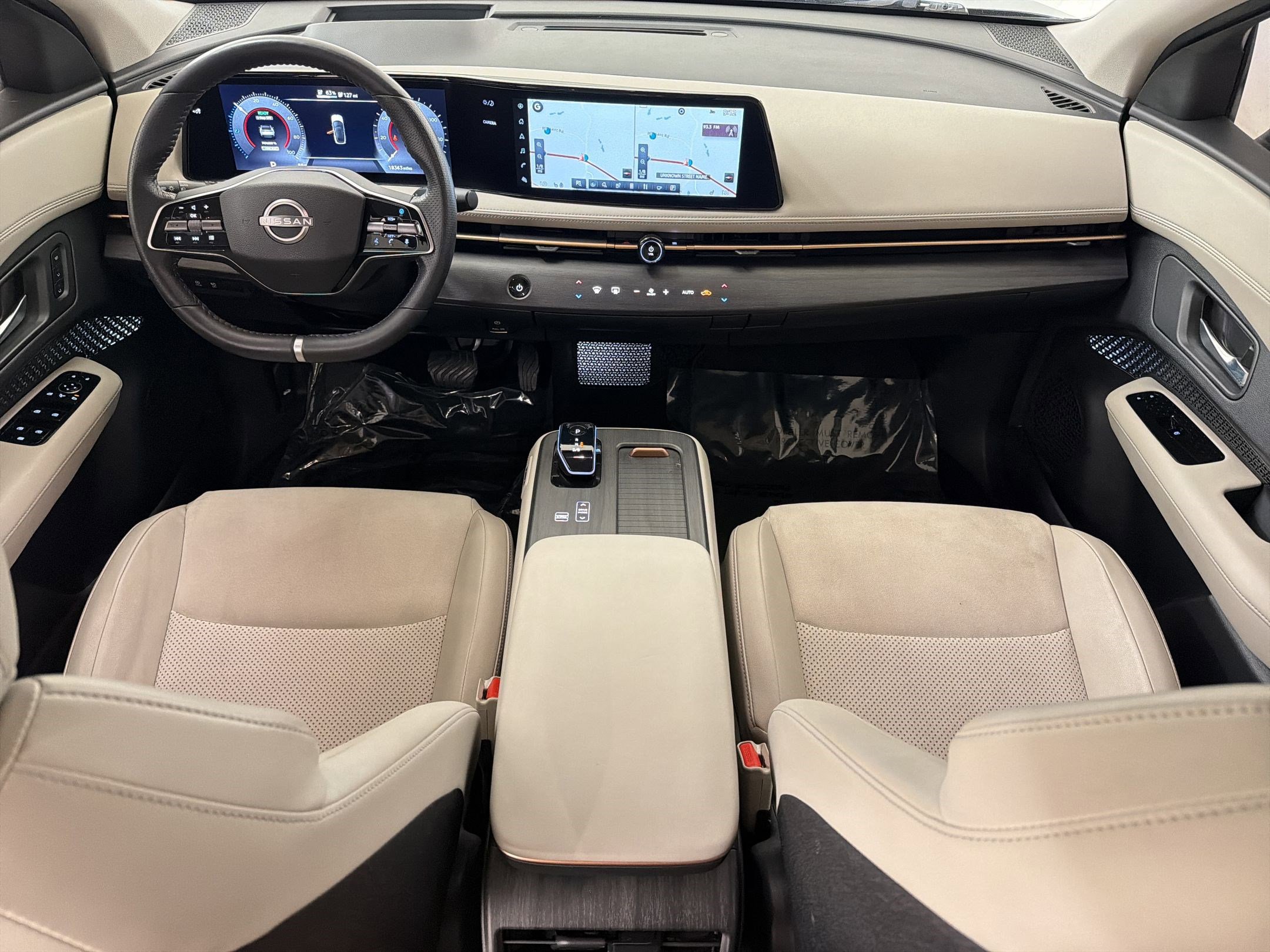 Used 2023 Nissan Ariya FWD image 16