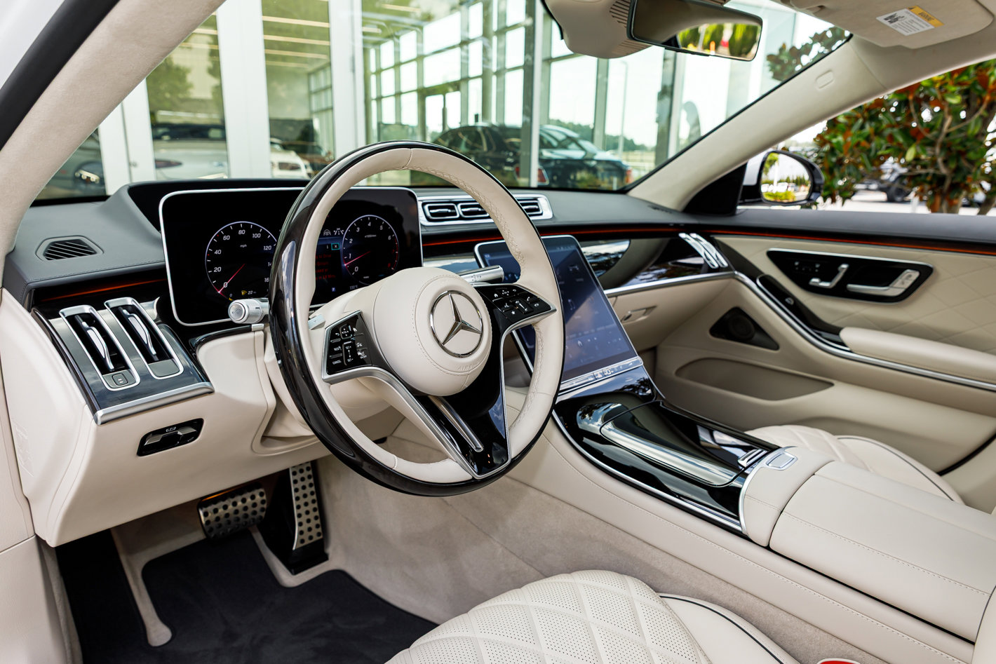Used 2025 Mercedes-Benz S 580 4MATIC Sedan image 26