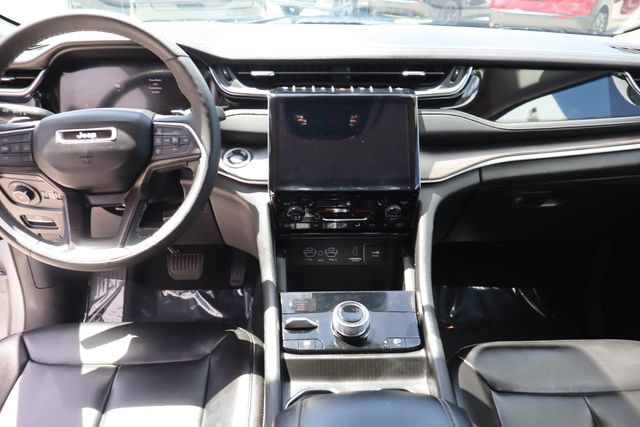 Used 2024 Jeep Grand Cherokee Limited 4xe AWD/4WD image 32