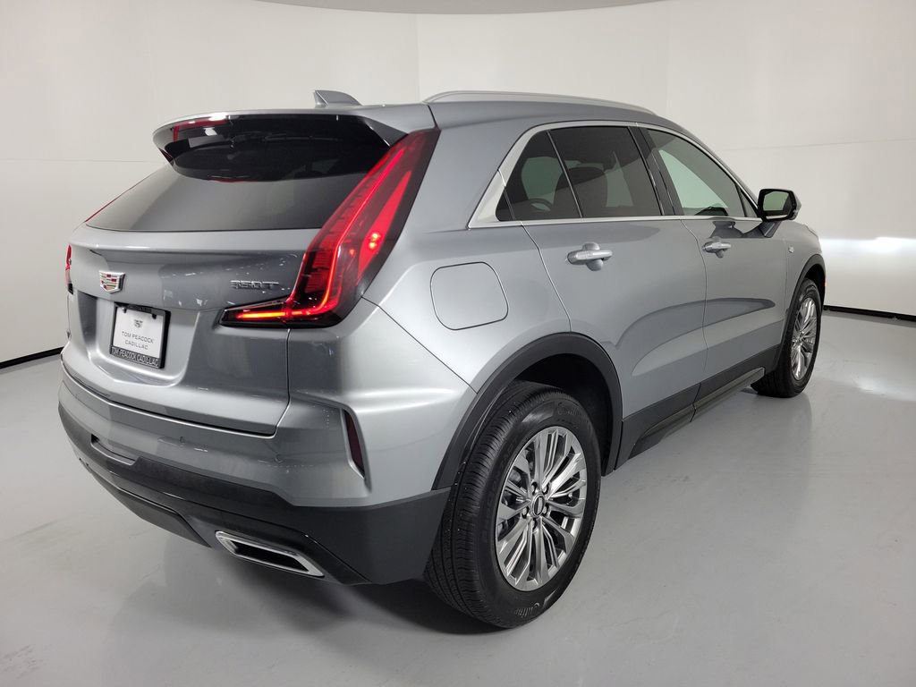 Certified 2025 Cadillac XT4 Premium Luxury image 4