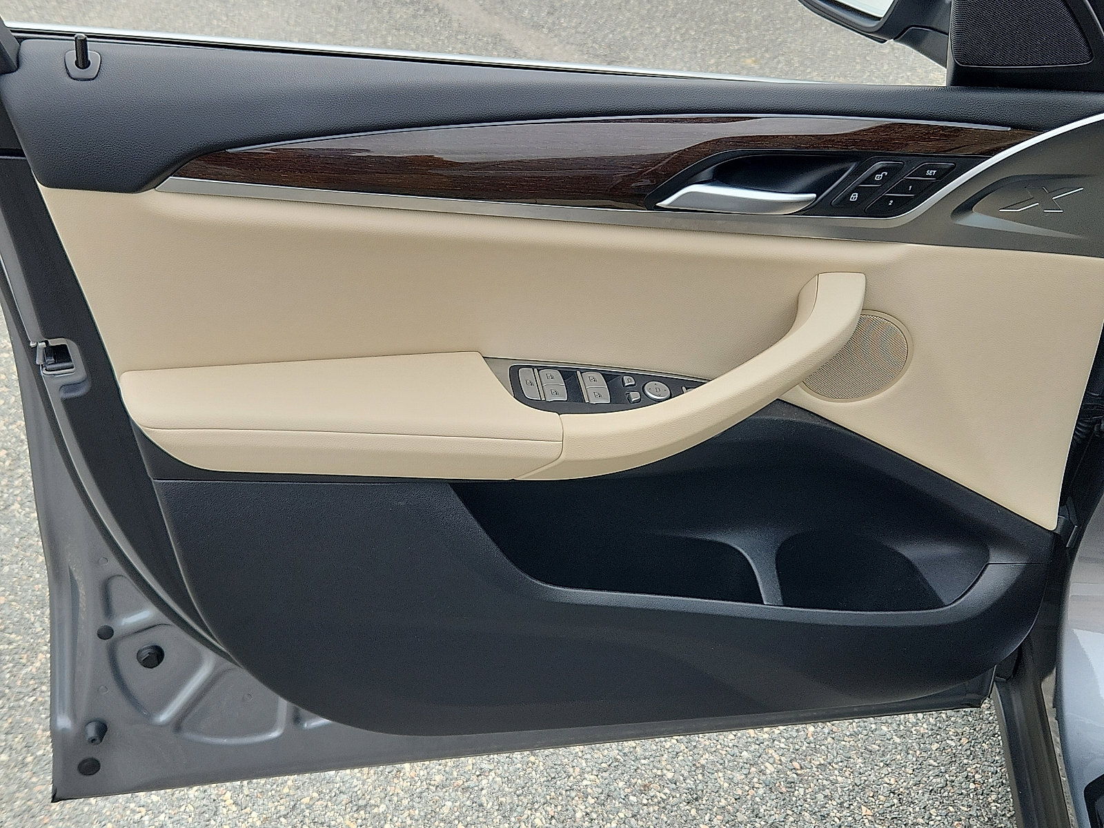 Used 2024 BMW X3 xDrive30i w/ Premium Package image 12