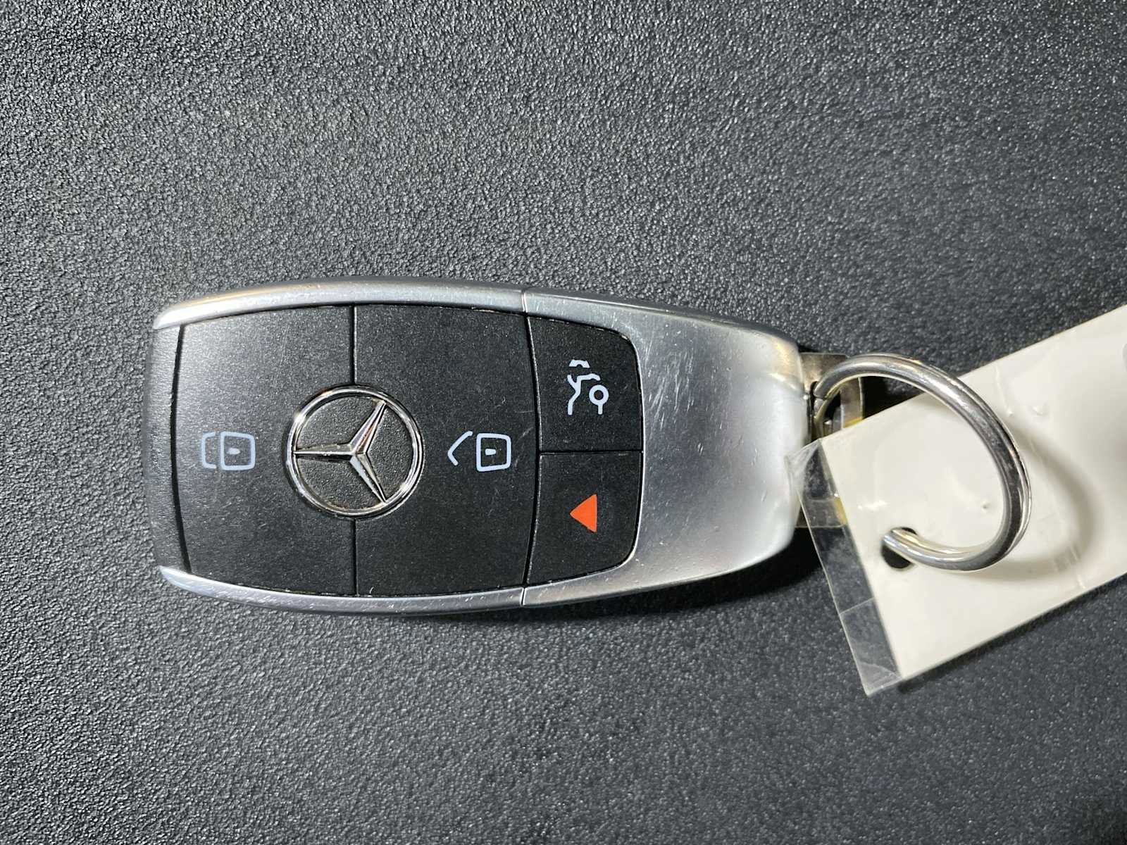 Used 2020 Mercedes-Benz GLC 300 4MATIC image 20