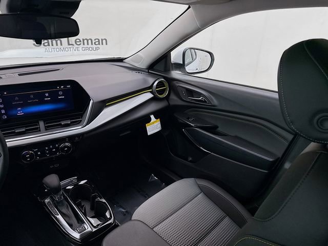 New 2026 Chevrolet Trax LT w/ Driver Confidence Package image 24